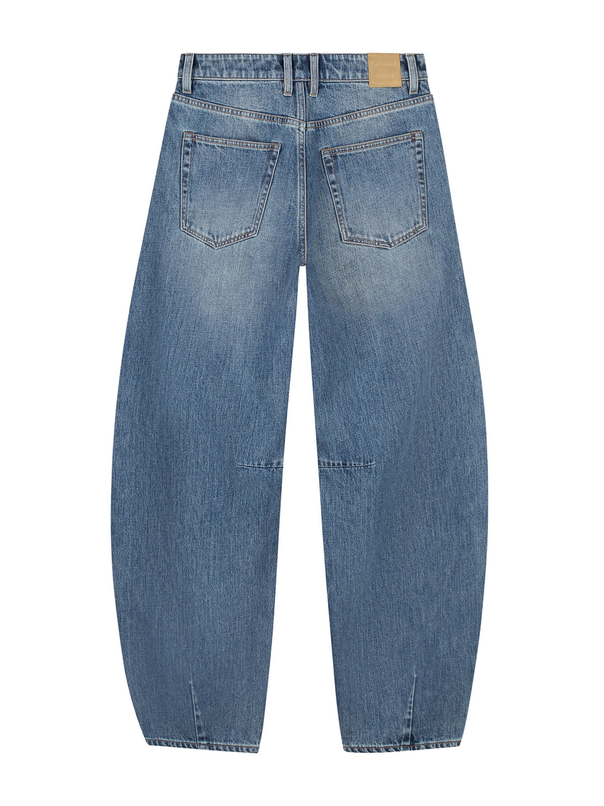 Jil_Conceptstore_lemmer_bold_Barrel_washed_blue_catwalk_junkie_2