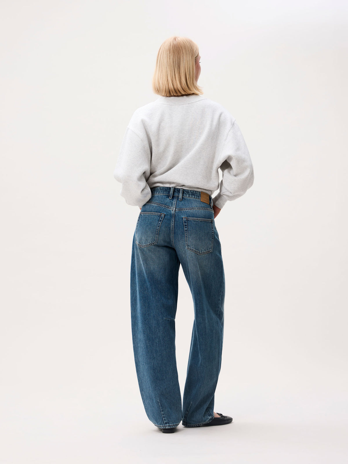 Jil_Conceptstore_lemmer_bold_Barrel_washed_blue_catwalk_junkie_9