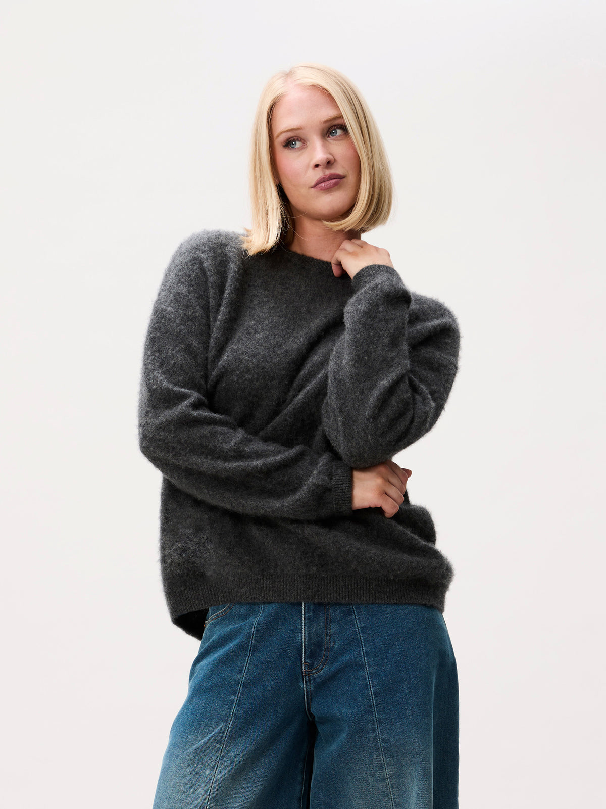 Jil_Conceptstore_lemmer_soft_merino_knit_grey_catwalk_junkie_2