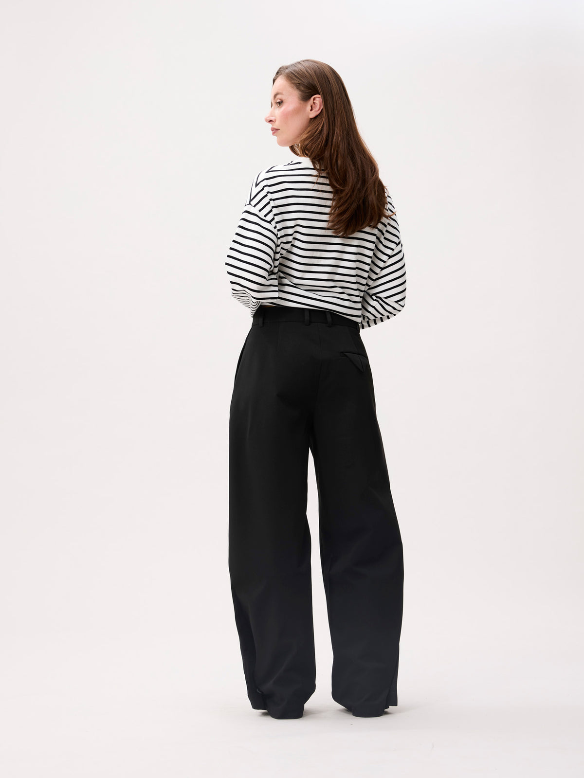 Jil_Conceptstore_lemmer_tailored_trousers_black_catwalk_junkie