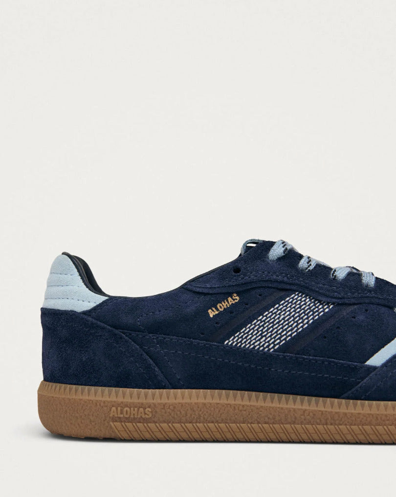 Jil_conceptsotre_lemmer_rife_blue_alohas_1