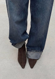 Jil_conceptstore_amber_suede_brown_alohas