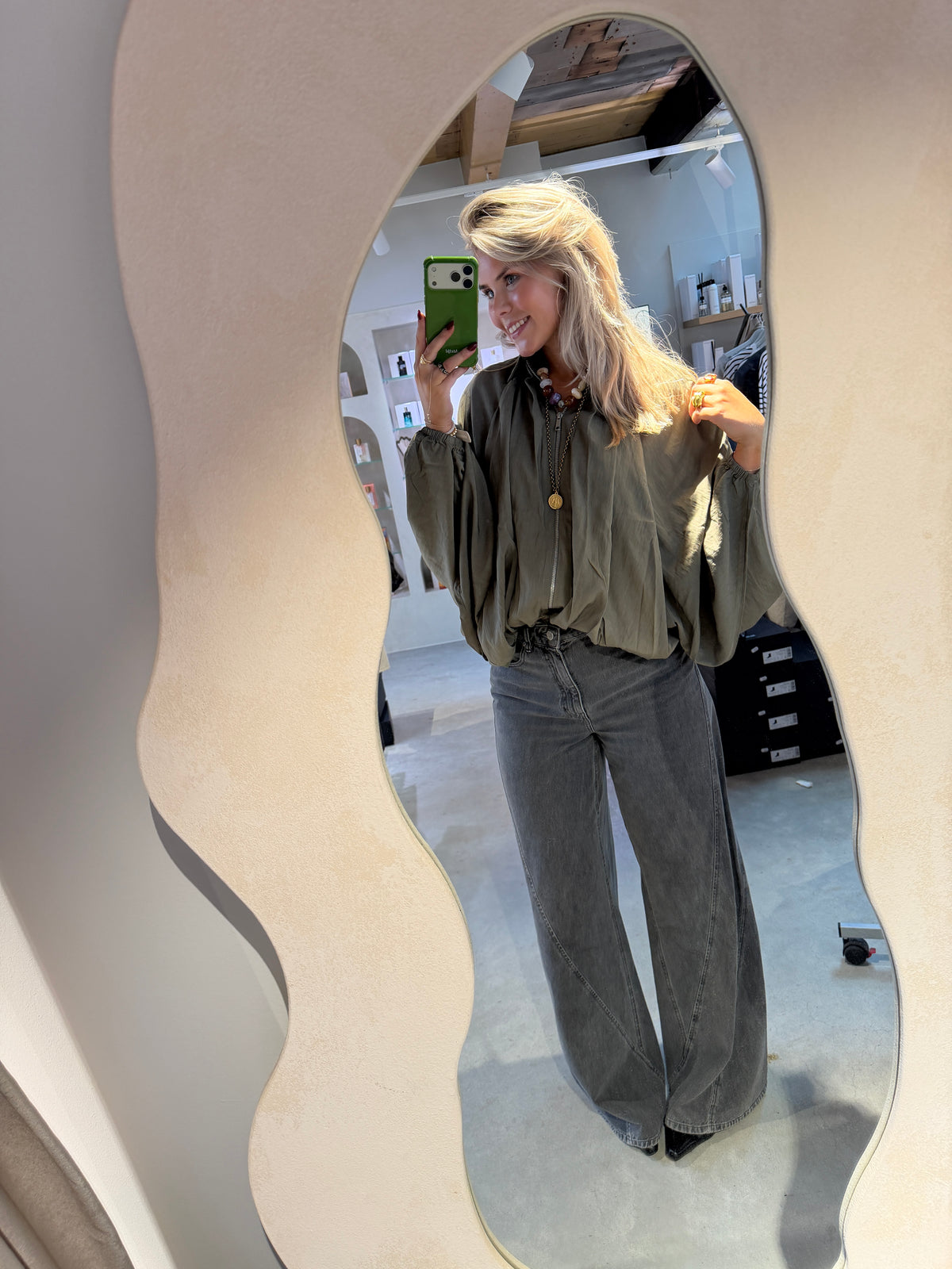 Jil_conceptstore_draped_blouse_catwalk_junkie_4
