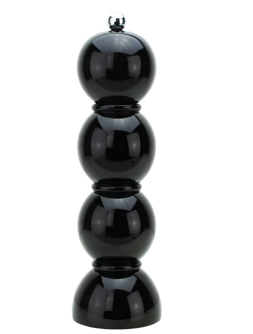 Jil_conceptstore_addison_Ross_black
