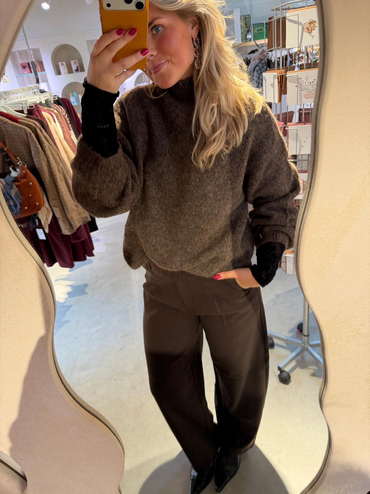 Jil_conceptstore_lemmer_alexendrine_pull_another_label_4