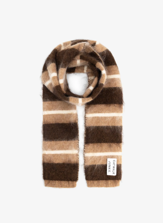 Jil_conceptstore_lemmer_brushed_Scarf_catwalk_junkie