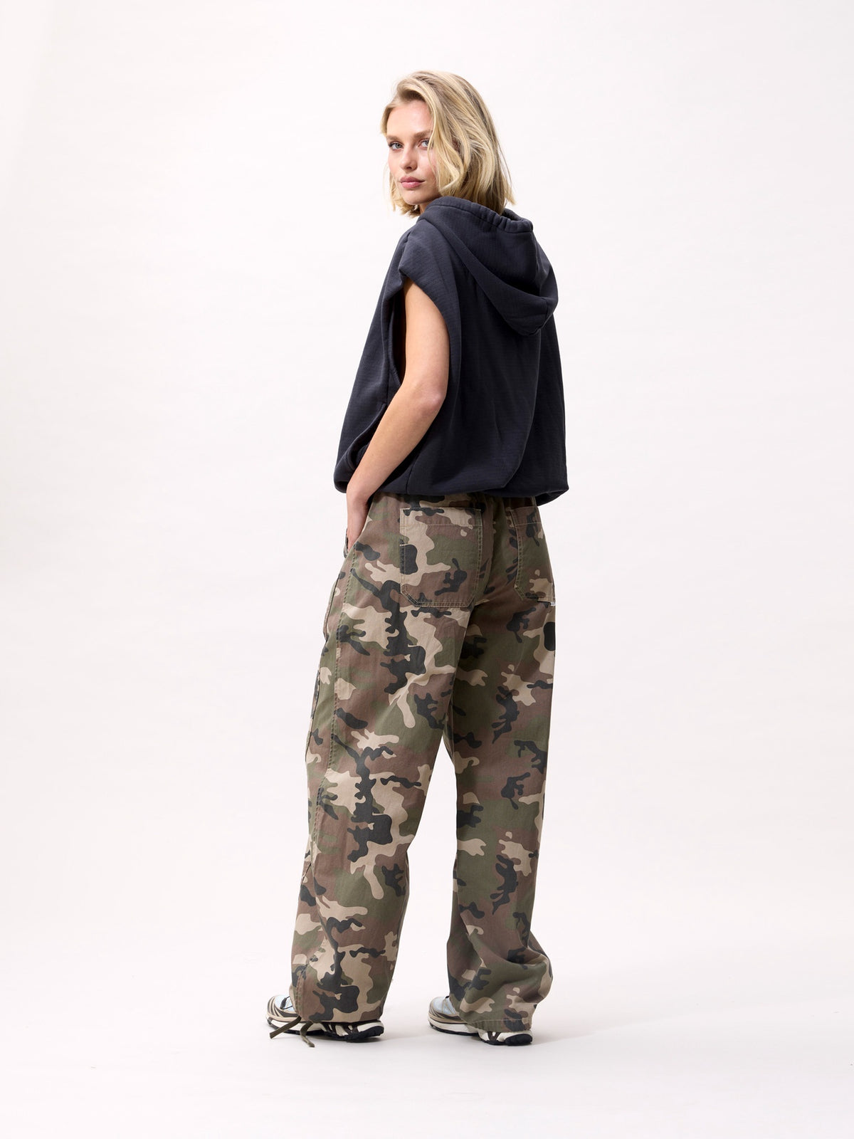 Jil_conceptstore_lemmer_camo_jogger_catwalk_junkie_6