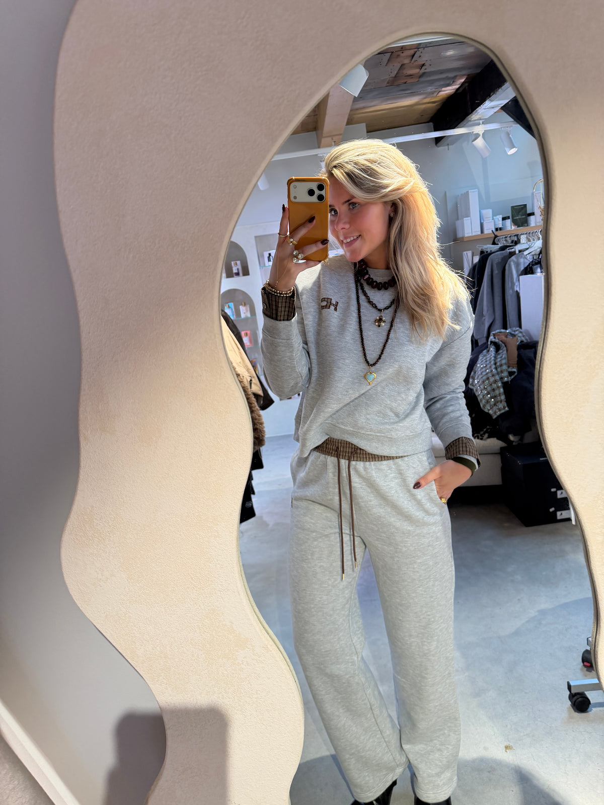 Jil_conceptstore_lemmer_celine_jogger_heyb_club_2