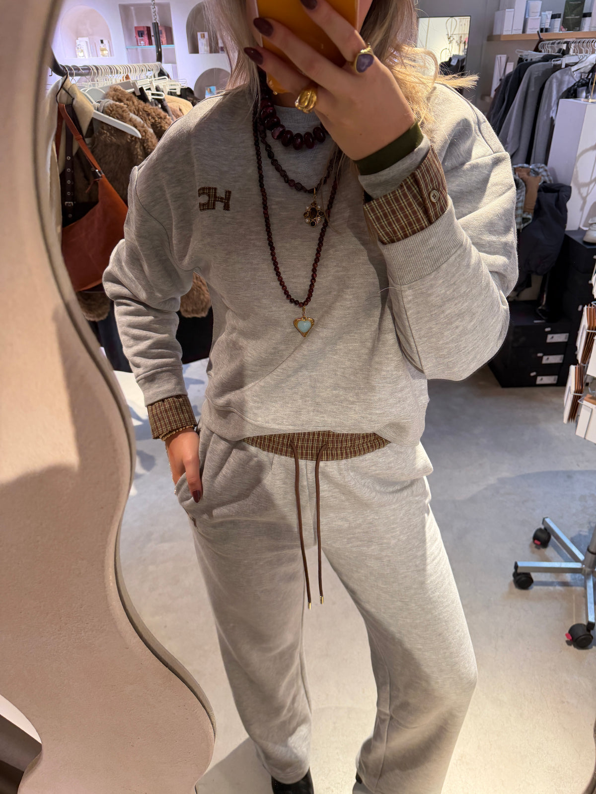 Jil_conceptstore_lemmer_celine_jogger_heyb_club_4