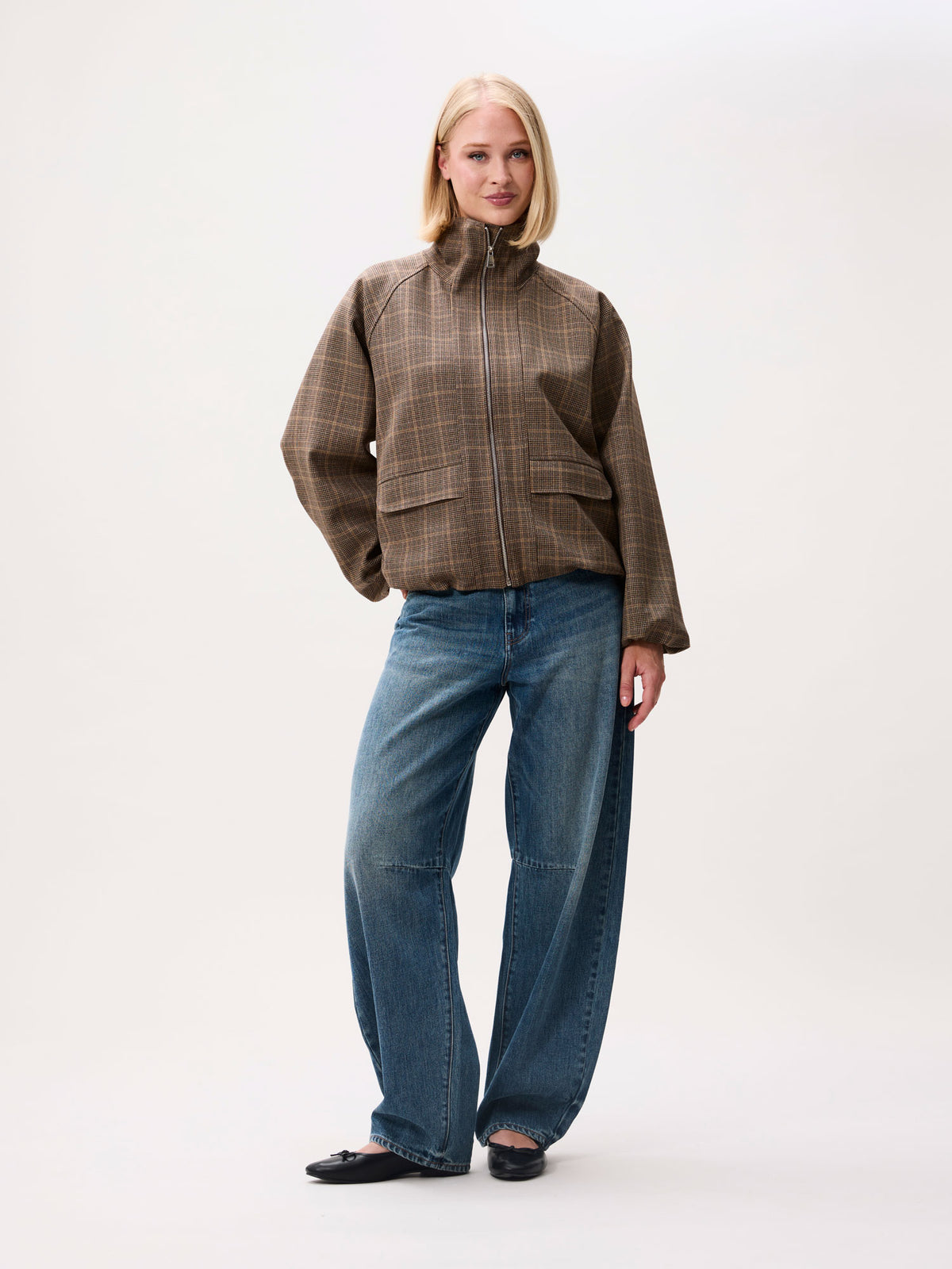 Jil_conceptstore_lemmer_check_jacket_catwalk_junkie_10