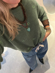 Jil_conceptstore_lemmer_heyb_club_milu_Sweater_green_2