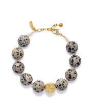 Jil_conceptstore_lemmer_le_Veer_spotted-wild-armband-leveer