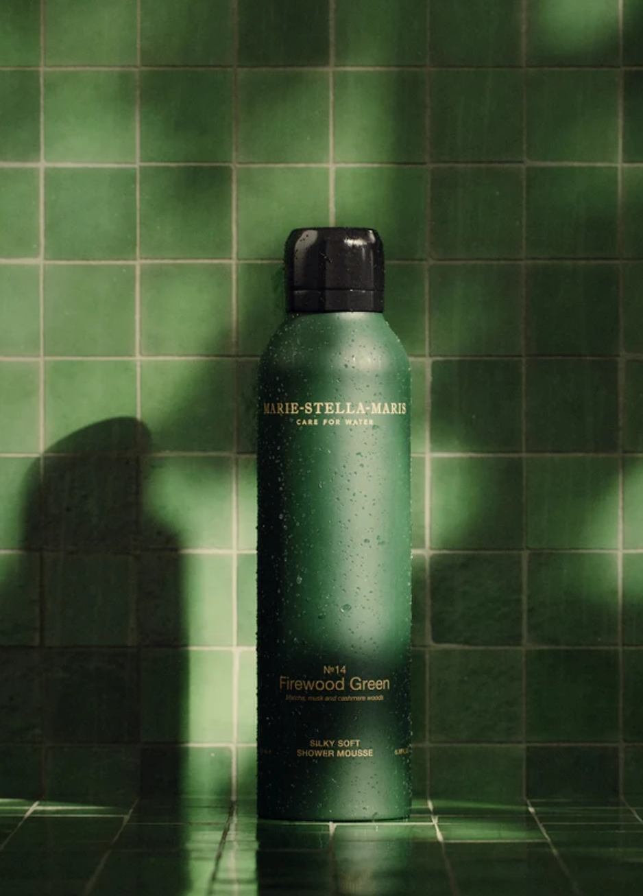 Jil_conceptstore_lemmer_marie_Stella_maris_firewood_green_silky_Soft_shower_mousse_2