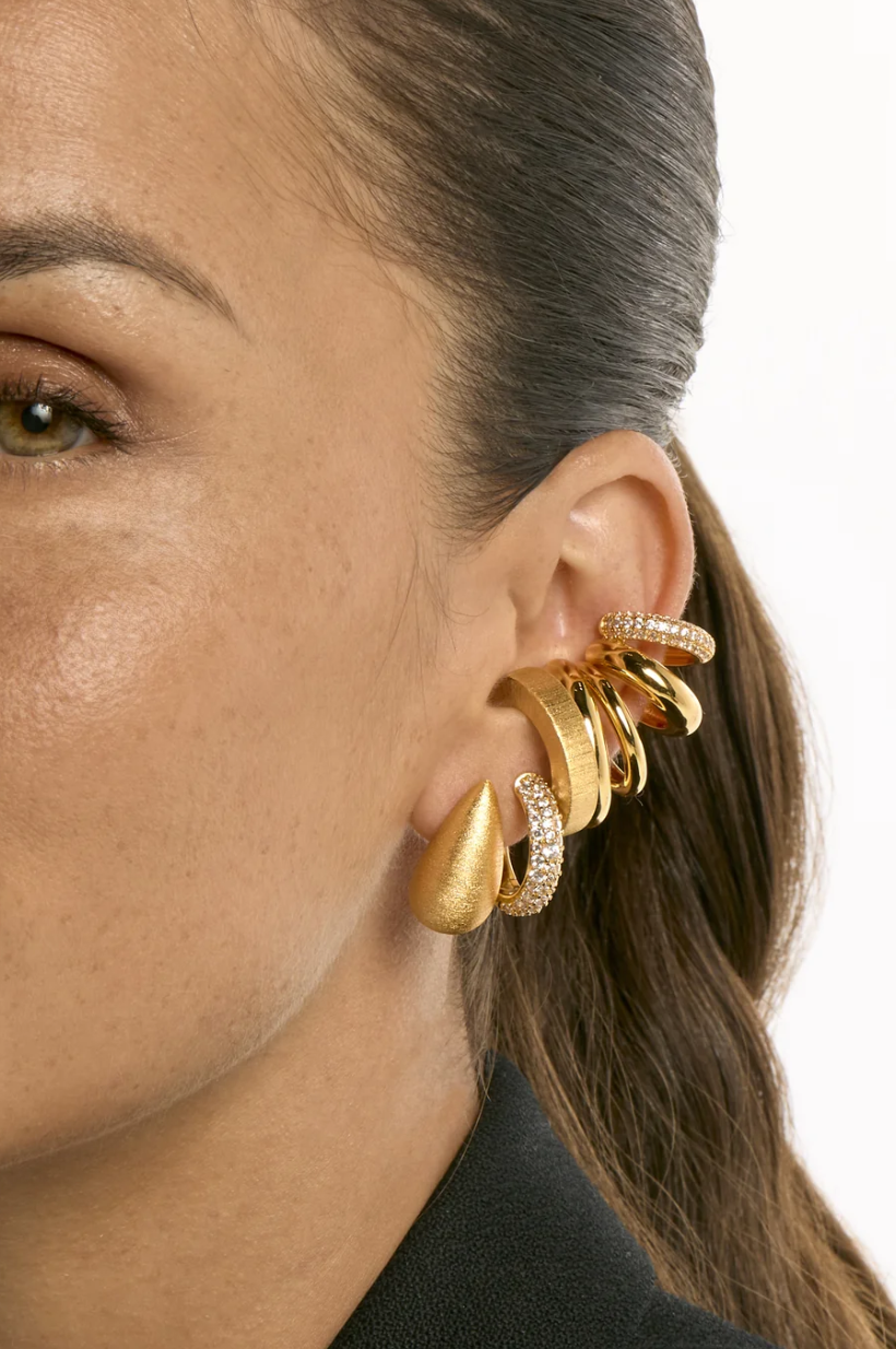 Jil_conceptstore_lemmer_mya_Bay_excess_ear_cuff_2