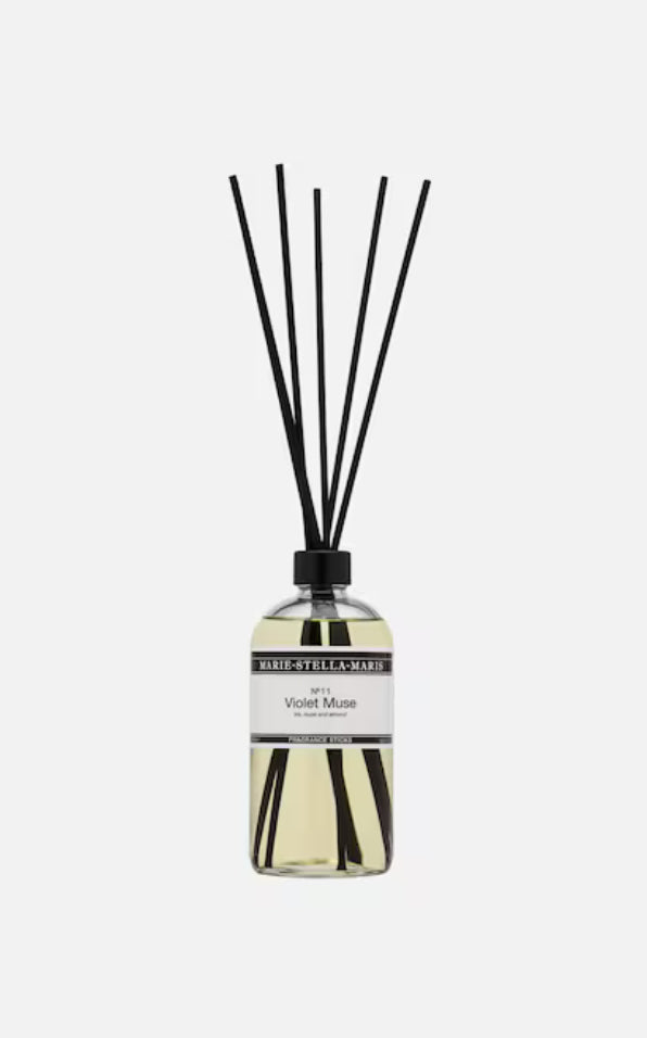 Jil_conceptstore_lemmer_violet_muse_FragrancE_sticks