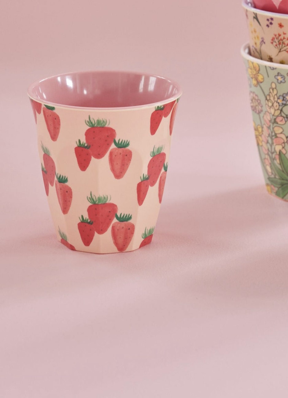 medium cup soft pink strawberry - MELCU-STRAWB - rice | Jil Conceptstore