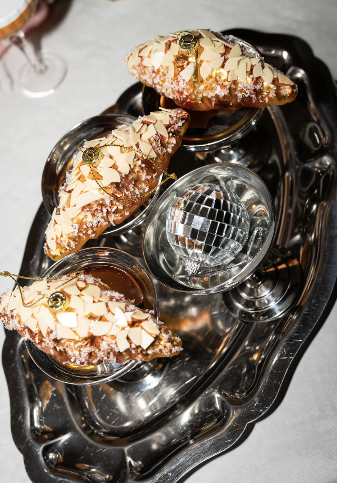 croissant ornament - yup in de boom