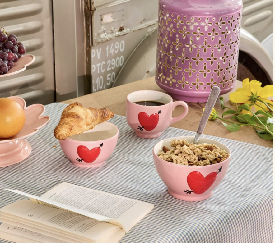 Small Ceramic Bowl - Pink - Embossed Heart Design - rice CEBWL-SEMHEA | Jil Conceptstore