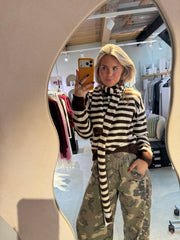 striped_scarf_catwalk_junkie